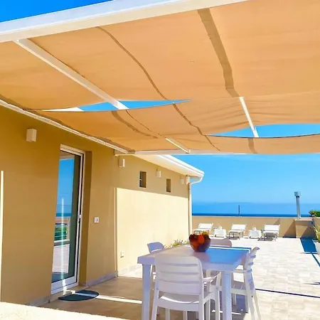 Avola Fronte Mare Giulia Апартаменты Marina d'Avola