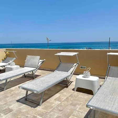 Avola Fronte Mare Giulia