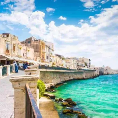 Avola Fronte Mare Giulia Marina d'Avola