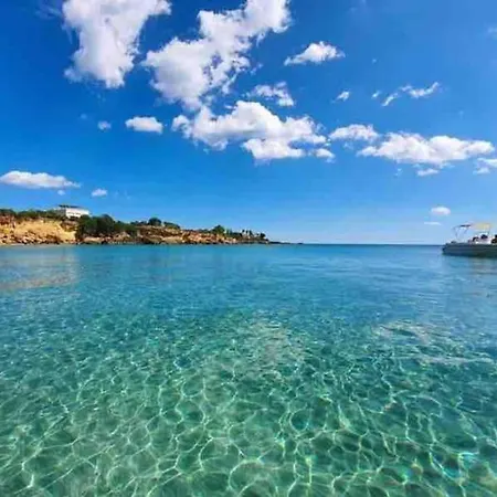 Avola Fronte Mare Giulia *